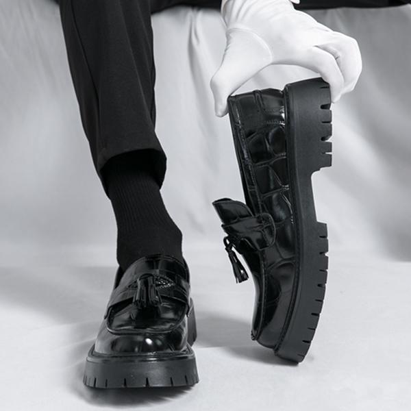 Men's spring leg set with tassel and thick sole, height increasing leather shoes, fashionable formal wear, business casual shoes, plus size Le
