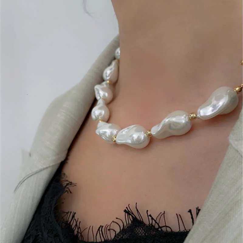 White Vintage Pendant Imitation Necklaces Pearl Choker Necklace For Wen Elegant Handmade Bead Chain Necklace Wedding Jewelry Gifts 2025 New N260924