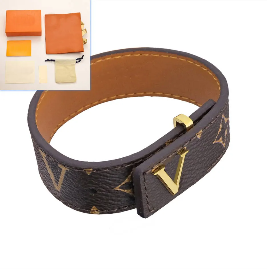 Pulsera para hombre pulsera de diseñador pulsera de cuero con textura negra mate detalles en metal pulido joyería refinada diaria versátil regalo pa
