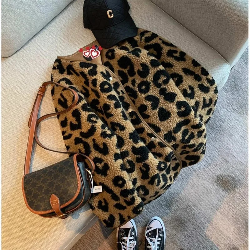 Leopard Print Fur Integrated Warm Short Jacket for Womens Autumn and Winter Loose Casual Faux Top 260928