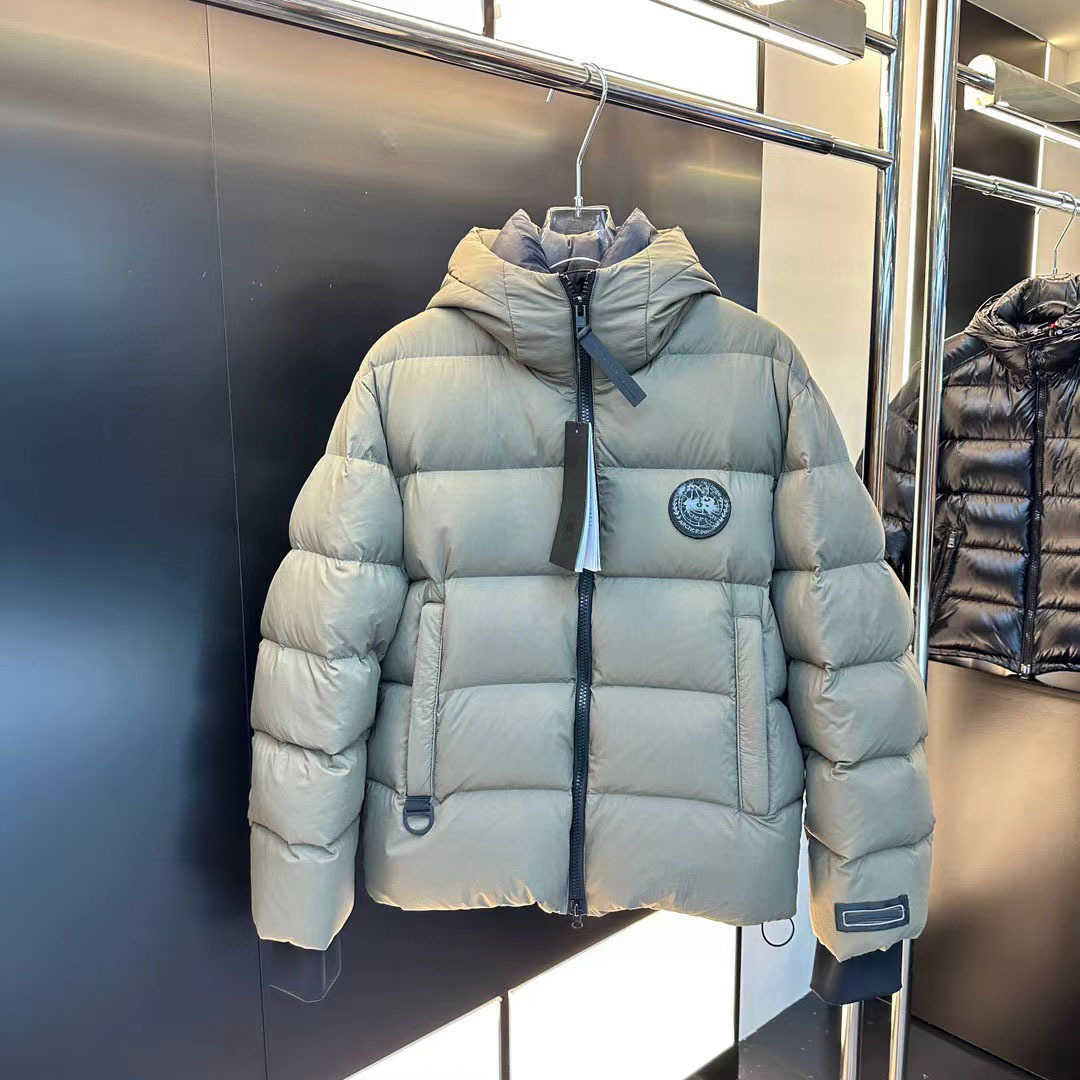 White duck down lightweight puffer jacket for men with a hood men's feather winter coat T260924