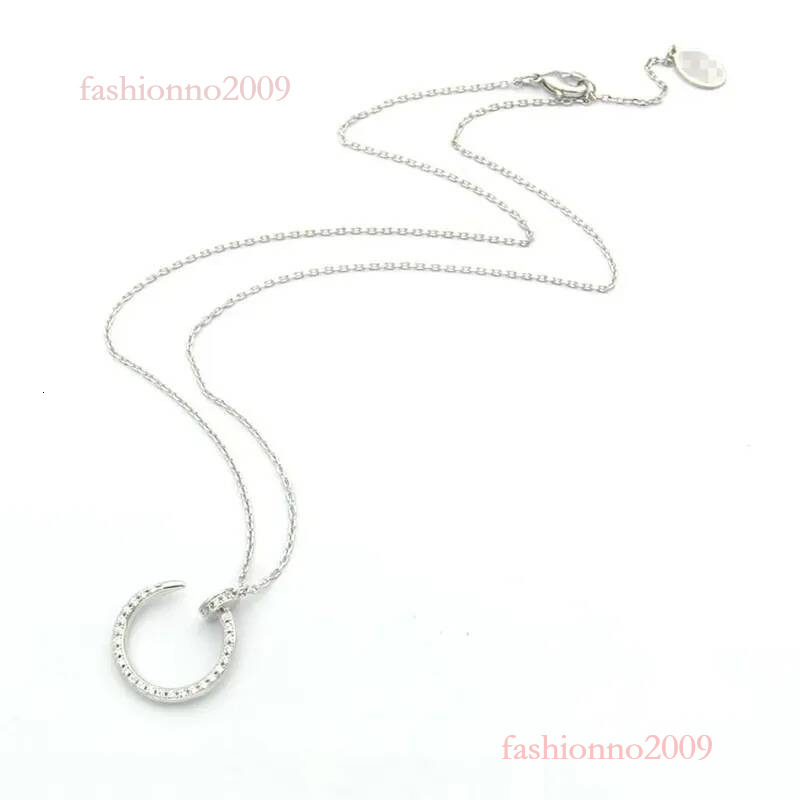 Pendant Cartiierness Necklaces Luxury Crystal Necklace Classic Brand Love Cartiler Necklace Fashionable Stainless Pendant Womens Designer Cartixx Je