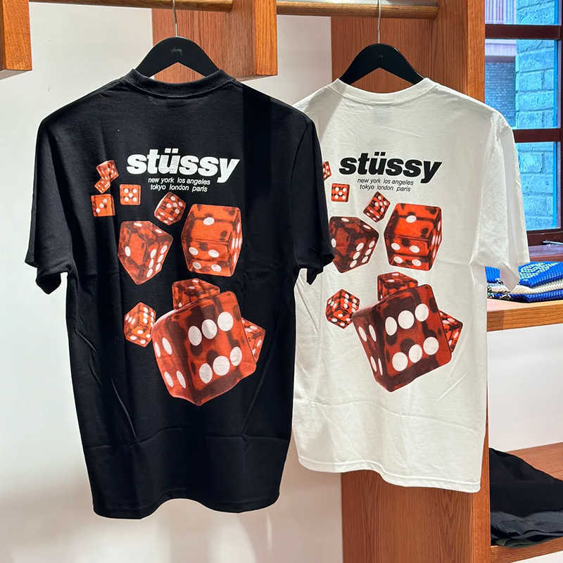 Trendy American Style Summer 220 Cylinder Short Sleeve T-Shirt For Men And Women Couples Loose Red Dice High Street Men's Clothing STU
