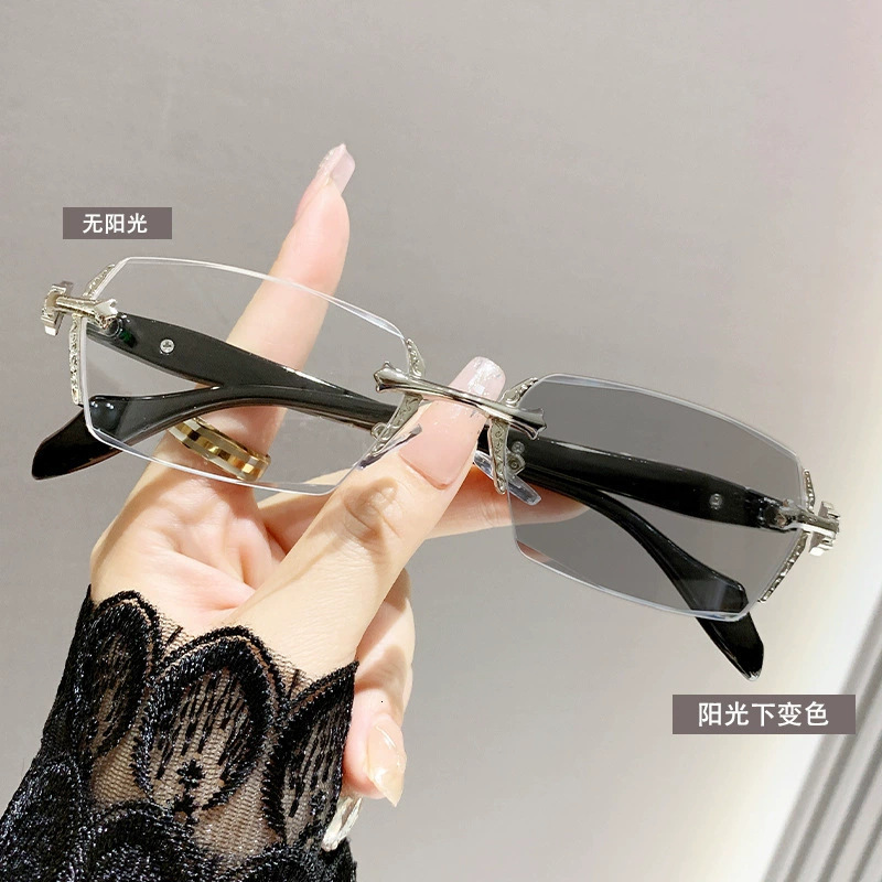 Brand Luxury Designer Sunglasses 2626 Business Square Metal Frameless Fashionable Flat Lens Photochromic Finished Myopia Sunglasses Wholesale