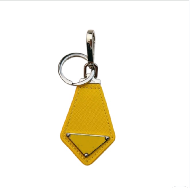 Halloween designer keychain for men's and women's fashion car keychains, with triangular gold-plated lanyard, keybag gift