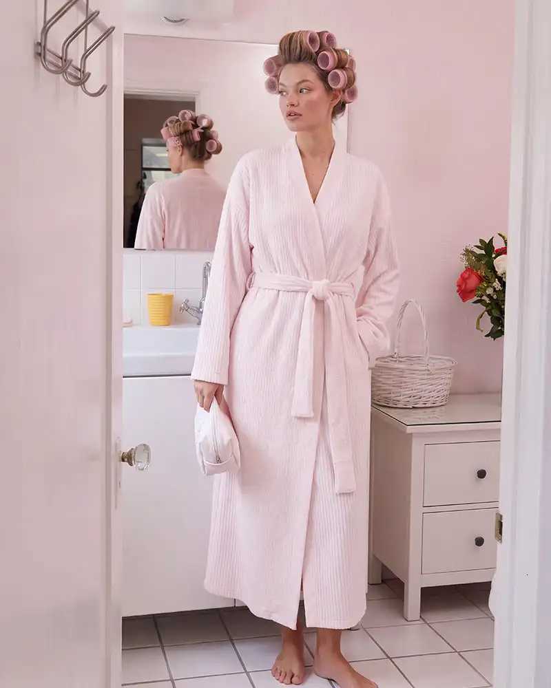 Sleep Lounge Accappatoio in pile bifacciale premium da donna per donna Pigiama lungo in flanella di peluche Avvolgente scollo a V Cintura regolabile