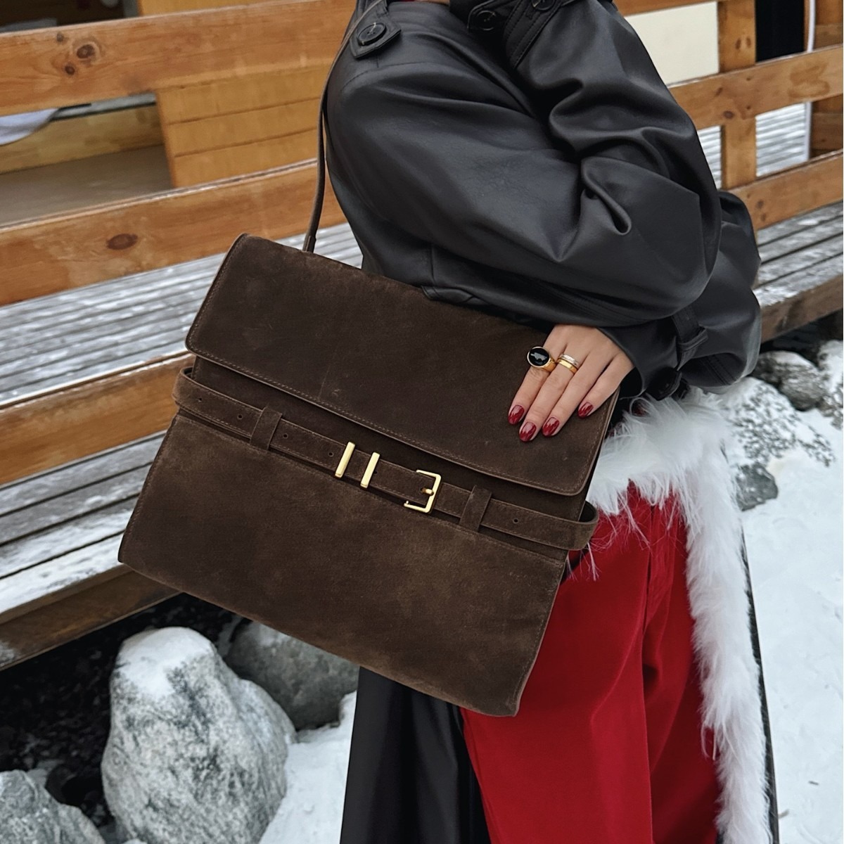 Vintage Cowhide Suede Tote Bag With Belt Design Large Capacity Commuter Shoulder Handbag For Women Simple Crossbody Purse Suotong260924