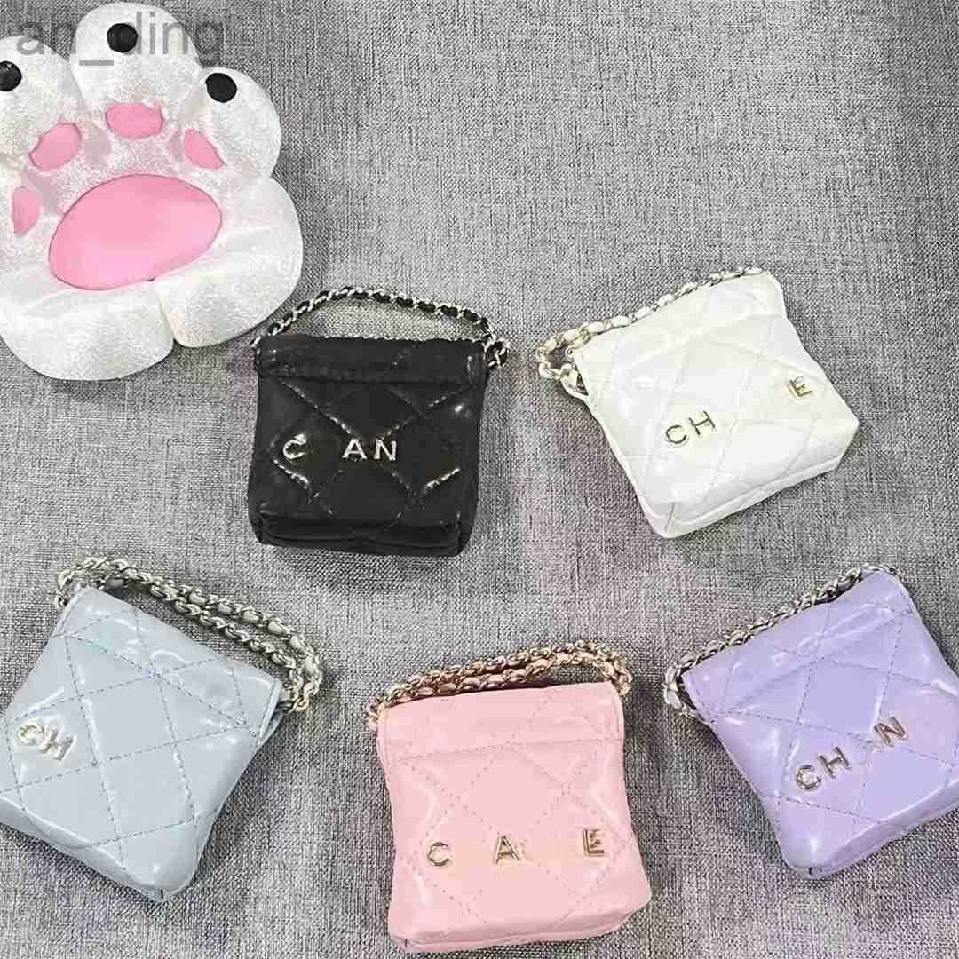 Designer Men's and Women's Letter C Keychain Mini Bag Charm Lipstick Earphone Bag Chain Leather Mini Pendant Coin Wallet Keychain Couple G