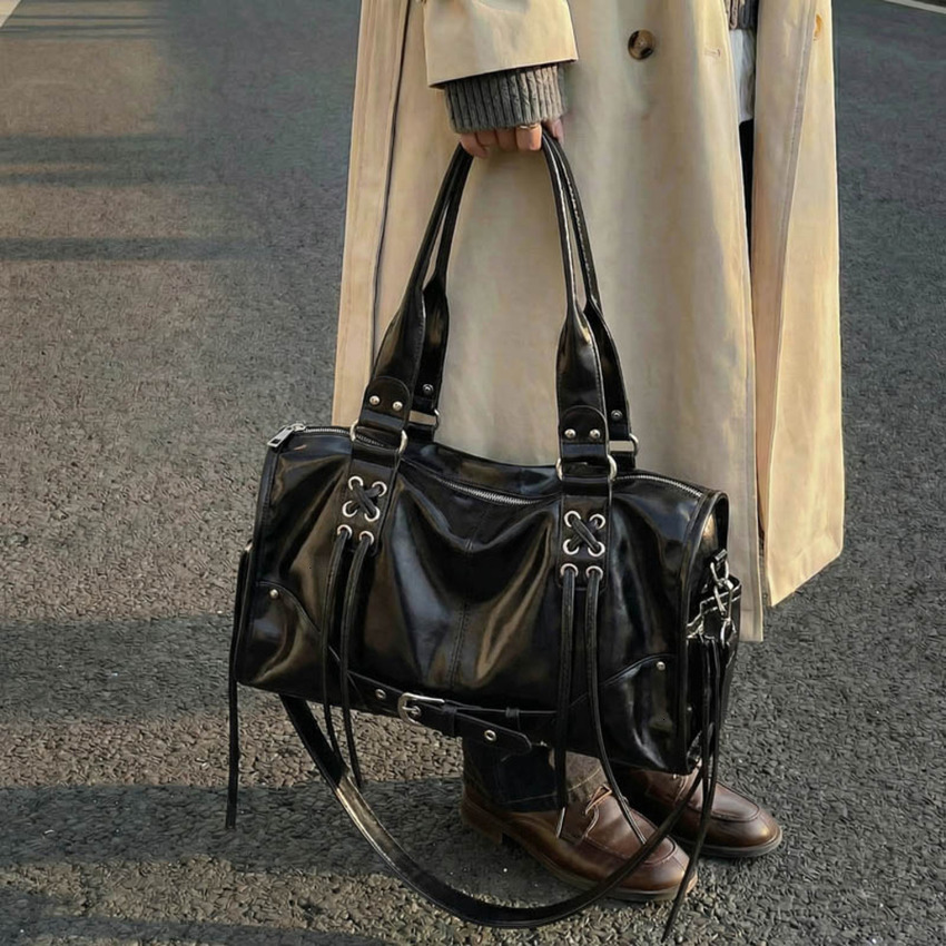 Biker Bag Japanese Korean Style Large Capacity Tassel Commuter Bag Shoulder Crossbody Tote Trendy Fashion Versatile Women Vintage Versatile Bag