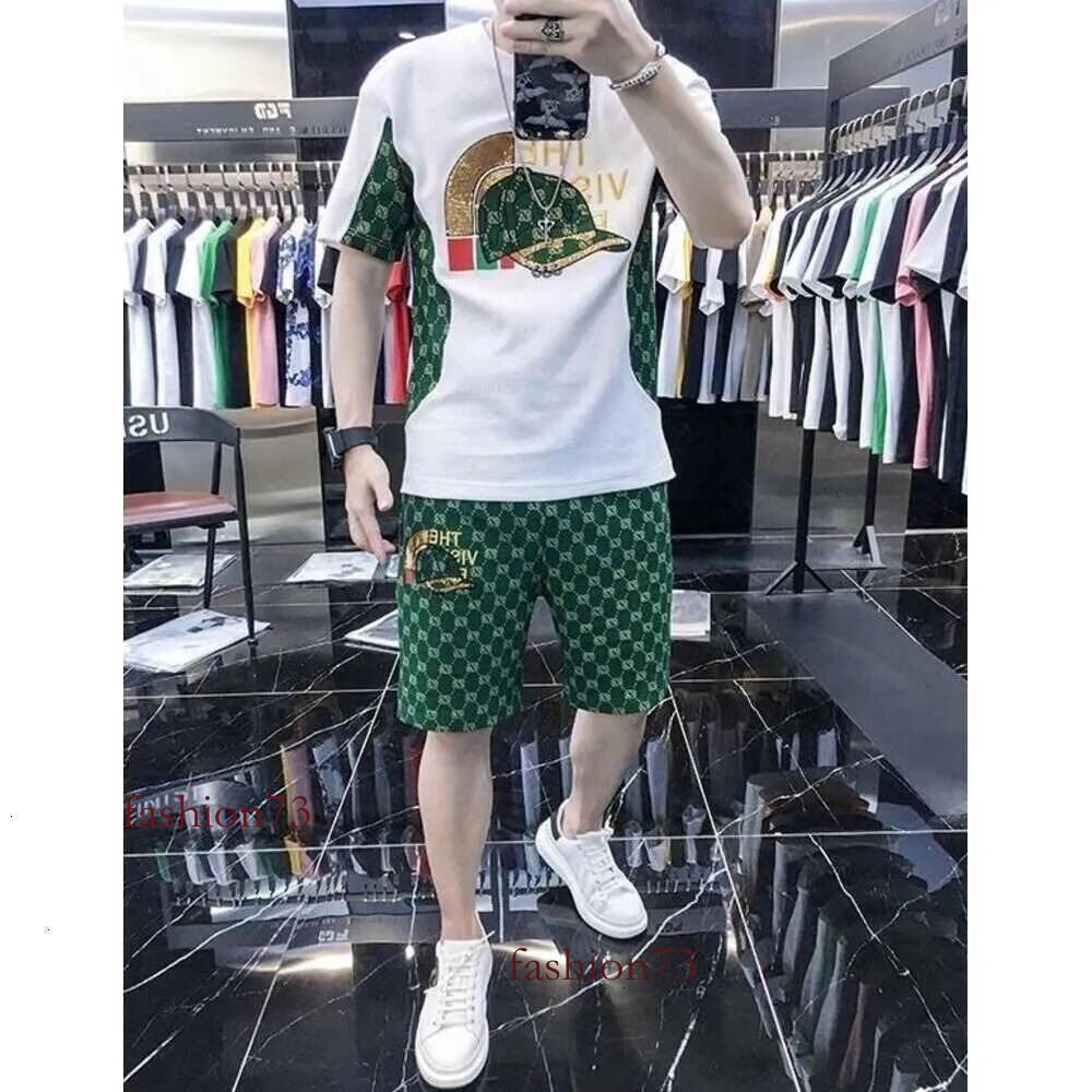 High-Quality Classic And Fashionable Casual Clothing European Summer Fashion Casual Suit With Unique Print Men's T Shirt And Shorts Set In Ligh