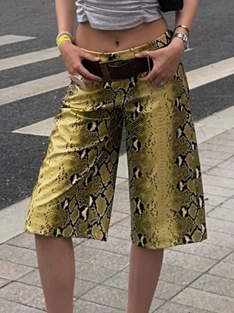 Tossy Womens Snake Print Faux Leather Bermuda Shorts Knee Length High Waist Wide Leg Daily Streetwear Casual Summer 2026 260928