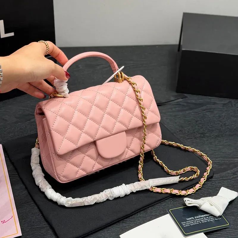 Women Designer Mini Classic Flap Bag With Top Handle Quilted Leather Bag Gold Hardware Luxury Bags Portable Wallet Shoulder Bags Crossbody Handbag D