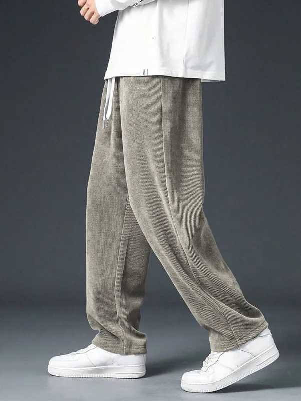 Men's Jeans Men's Trendy Corduroy Wide Leg Pants Autumn Japanese Retro High Street Style Loose Straight Casual Trousers Streetwear for Men