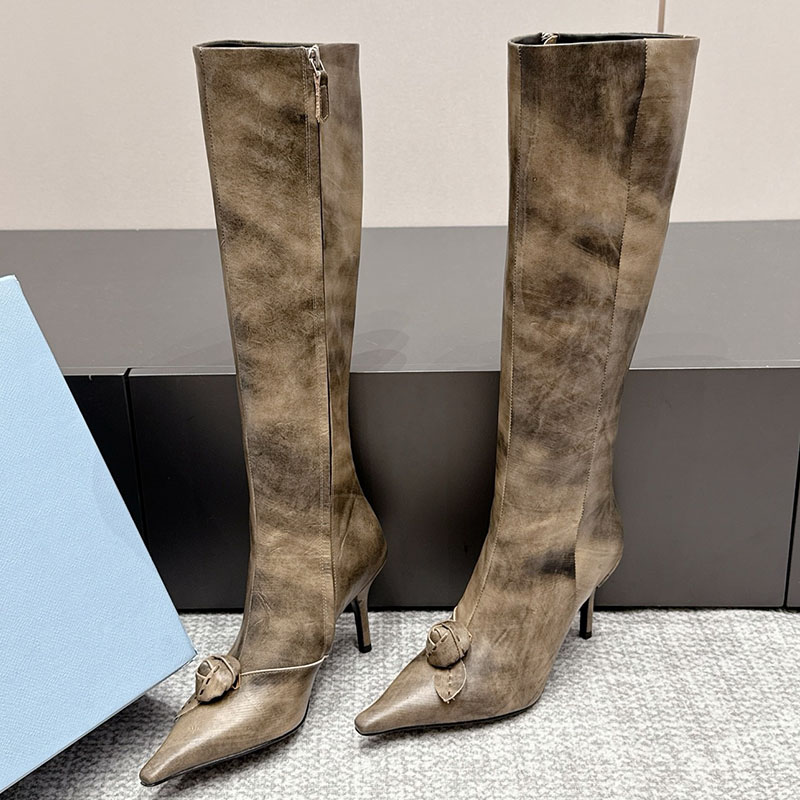 Luxury Leather Boots Womens Designer Vintage Hemming Pointed Tall Boots Rose Decoration Side Zipper Stiletto High Heels Look Thin French Knee Boots