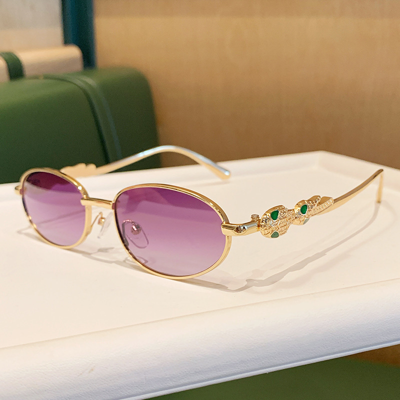 Luxury Brand Designer Sunglasses 2026 New High-End Diamond-Studded Oval Small Frame Metal Sunglasses For Women With A Sophisticated And Unique Cobra
