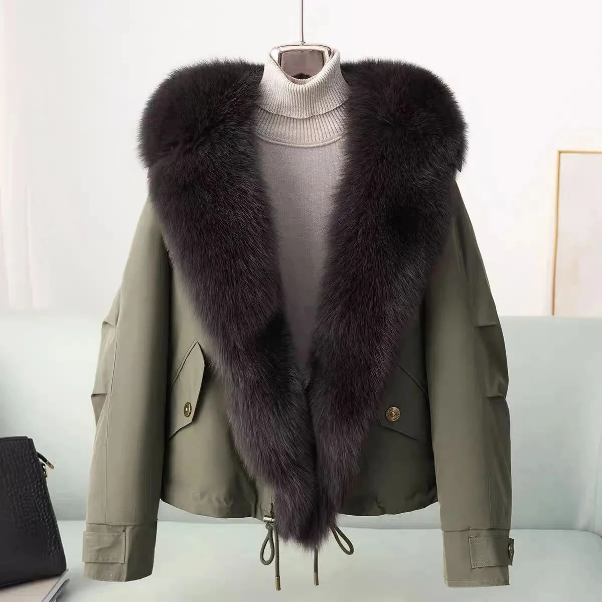 2026 Winter High end Big Fur collar Workwear Down Cotton Jacket Womens Fashion Short Thicken Female Parkas Coats 260923