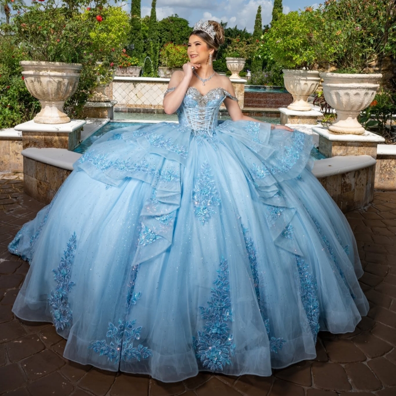 Abiti Quinceanera con glitter blu con spalle scoperte Abito da ballo Sweet 16 Abito con perline in pizzo Tull Abiti da festa di compleanno 15 de ano