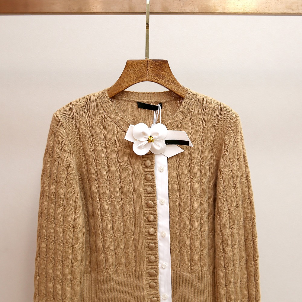 New French Round Neck Color Matching Knitted Cardigan Women Autumn Winter High End Thin Sweater