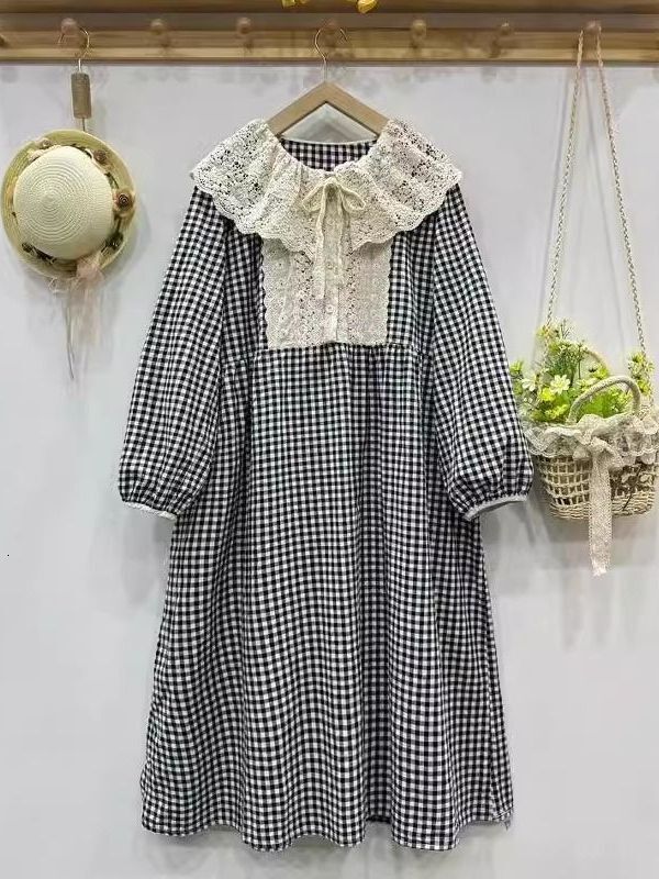 plus Size 300 Pounds Japanese Retro Plaid Hook Flower Doll Collar Dress Women Anti-Aging A-Line Midi Skirt Autumn Long Sleeve