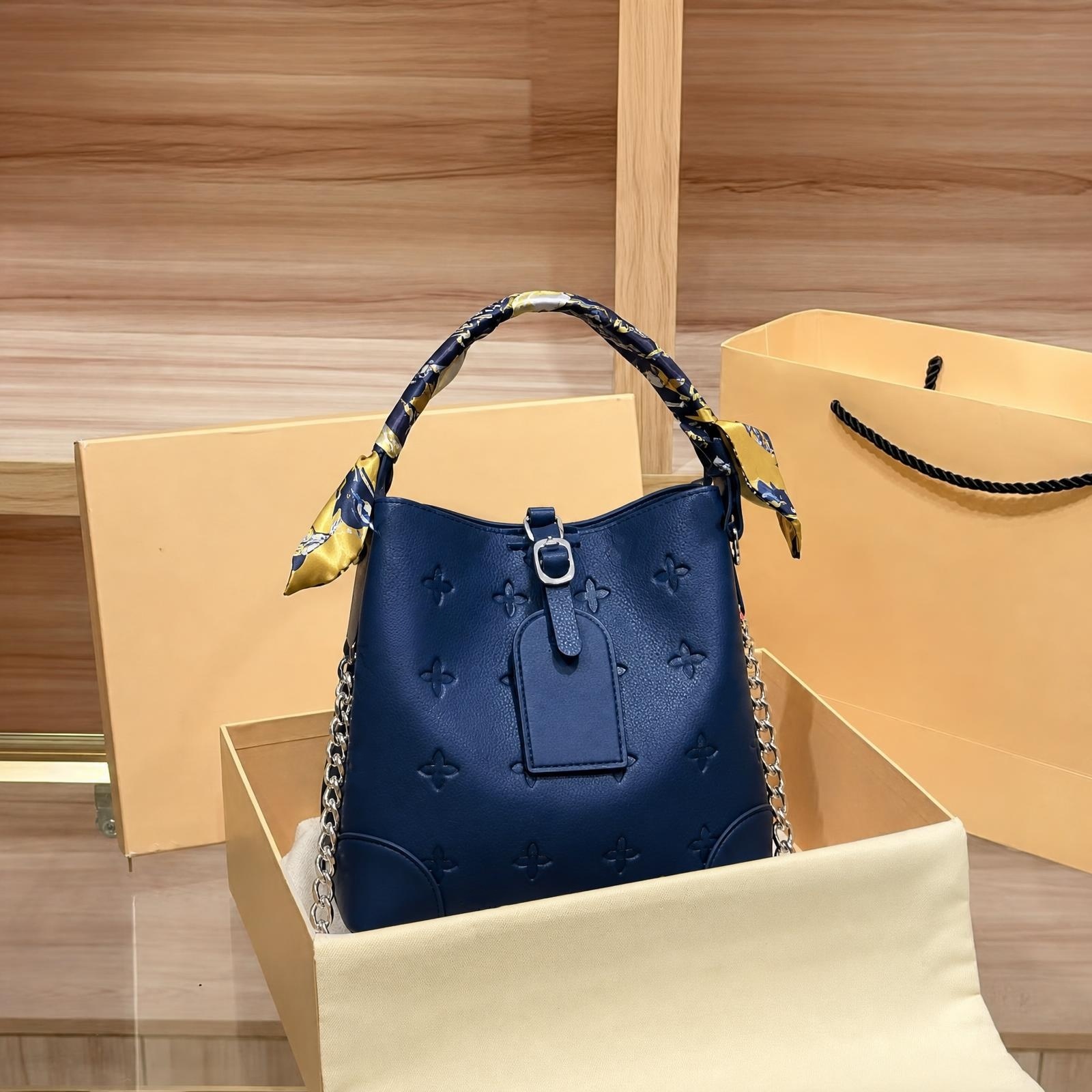 Hot Sale Embossed Genuine Cowhide Ivy Mahjong Bag For Women Trendy Underarm Bag Detachable Metal Chain Can Be Used As Single Shoulder Or Crossbody B