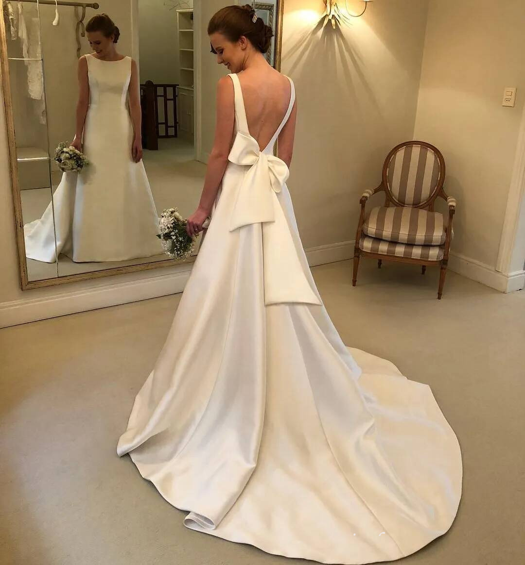 Sexy Open Back A Line Wedding Dresses Bateau Neck With Bow Tie Satin Bridal Gowns Formal Women Robe de mariage