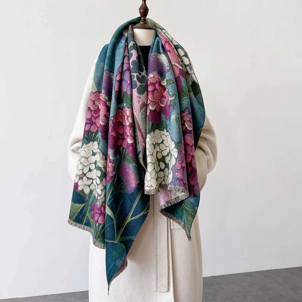 New 2025 Vintage Thick Scarf Women Imitation Cashmere Double-sided Shawl Lady Oil Painting Cape Foulard Printing Elegance Wrap D260923