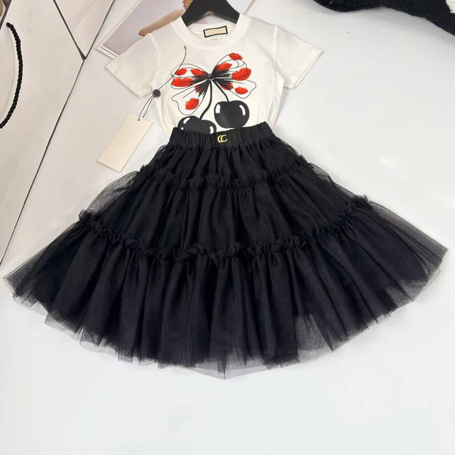 Boys Clothing Set Baby Girls Designer Clothes For Kids Camisole Skirts baby 2pcs Pink Blue Luxury Princess Childrens Evening Dresses Cute Girl Sleev