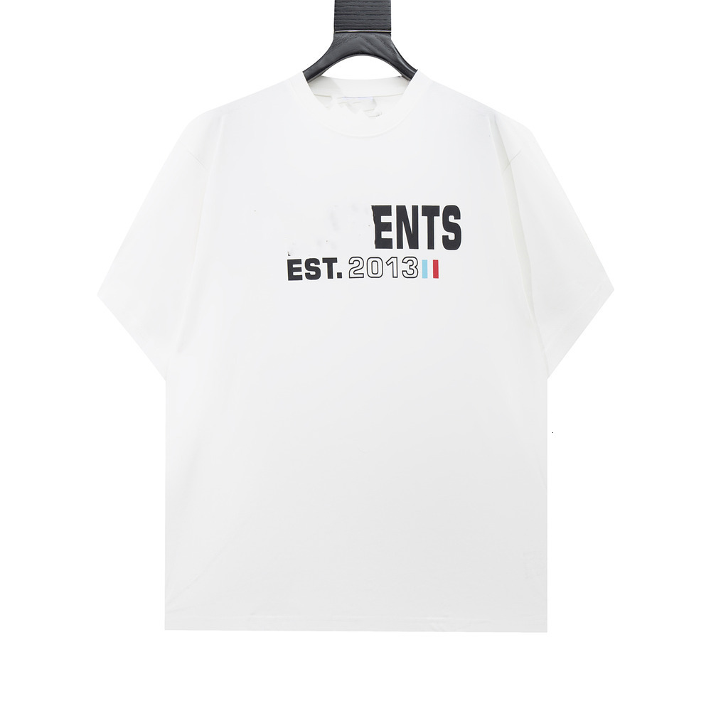 Vetement Tshirt Designer Mens Comfortable Style Shirt Wave Coke Letters Luxury Loose VTM Short Sleeve Mens Summer High Quality Fashion Casual Vetmen