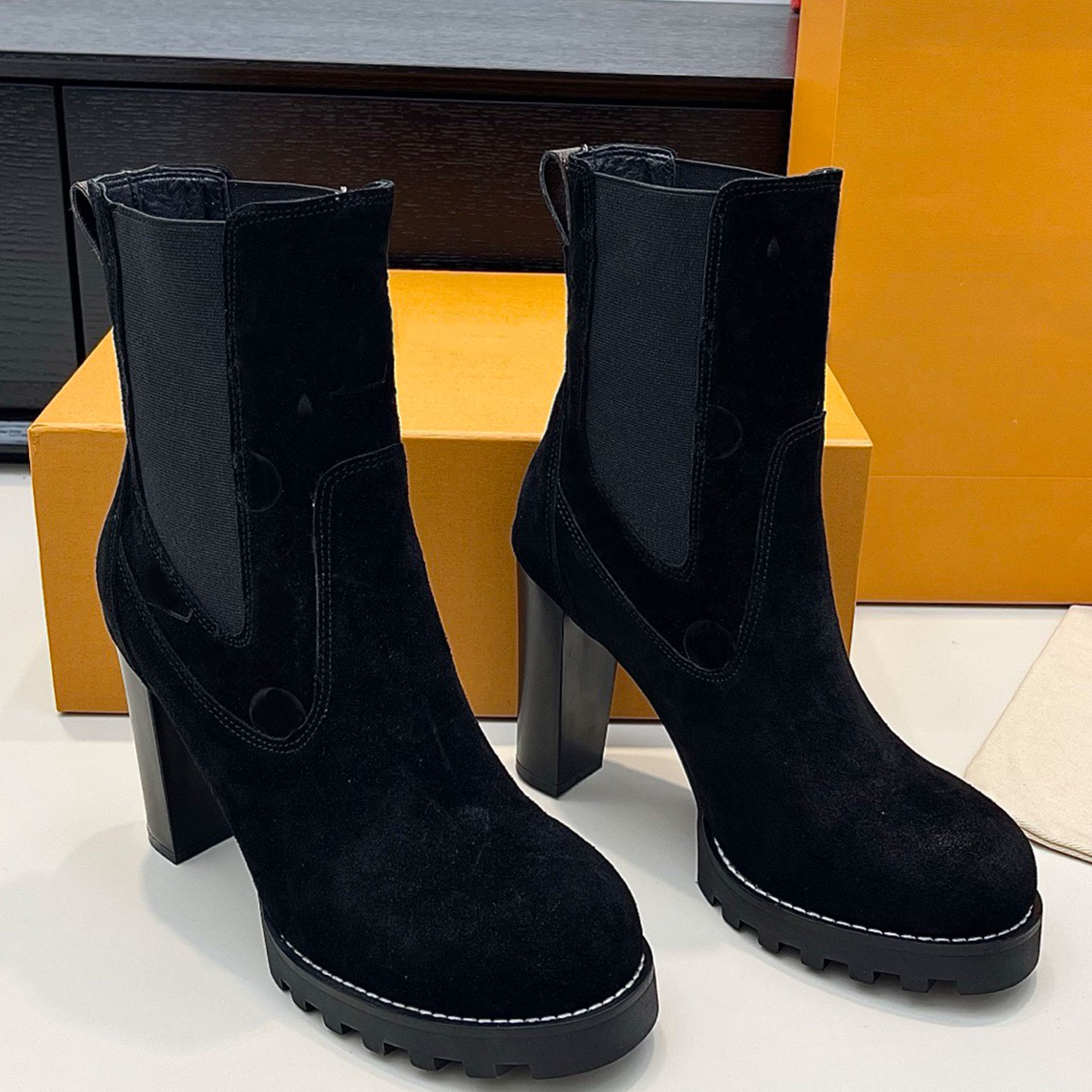 Star Trail Ankle Boot Luxury Designer Suede Calfskin Boots 1AIUBP Printed signature Logo Womens Chelsea Boot Fashion Brand Autumn Winter Boots Heigh
