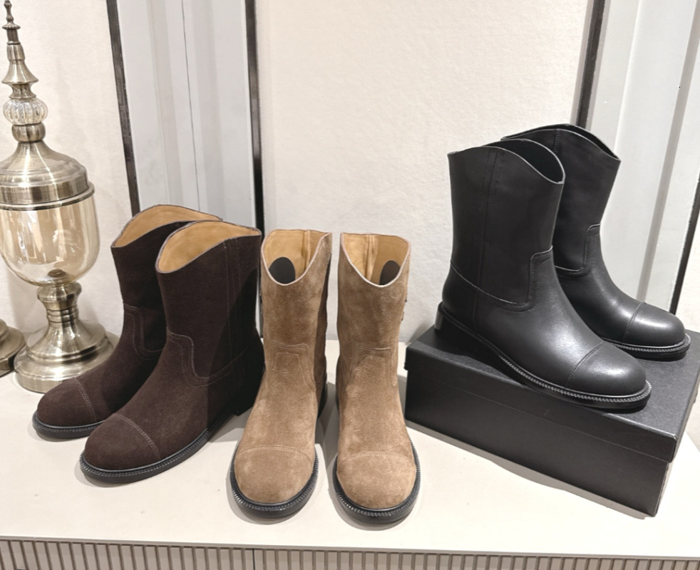 26P Suede Ankle Boots Women Designer Boot Genuine Leather Flat Casual Booties Knee High Boots Winter Daily Short Booties Shoes 1189