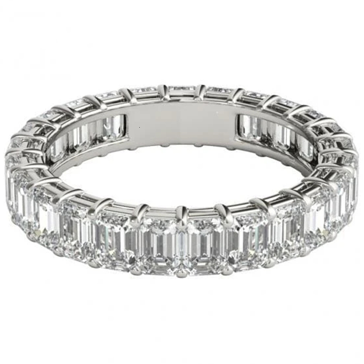 18k Gold Custom Engagement Ring Diamond Eternity Moissanite Ring Band for Women Wedding Design
