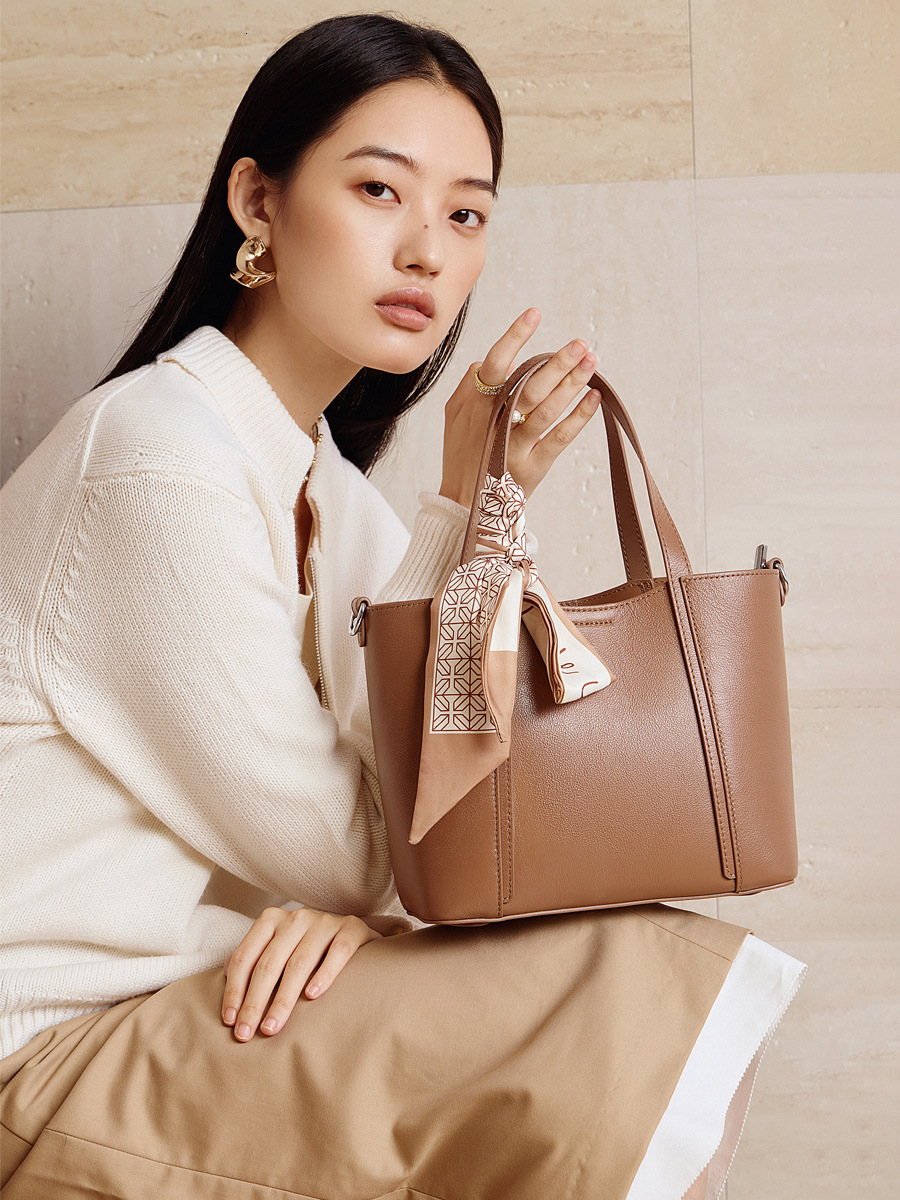 5ppLuxury Brand Fashion Women's Fashionable Printed Handbag Versatile And Elegant Single-Shoulder Crossbody For Middle Tote Bag Designer Bags