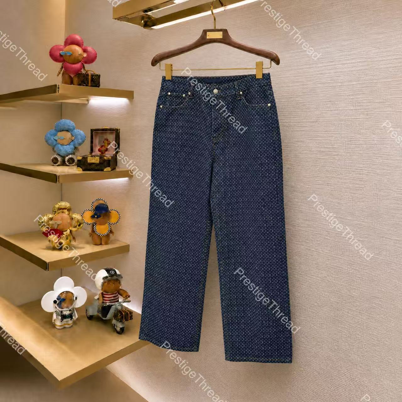 26 Fall/Winter New Men's Jeans Designer Style Full-Printed Small Letter Denim Pants, Wide-Leg Trousers with Reflective Pearl Buttons
