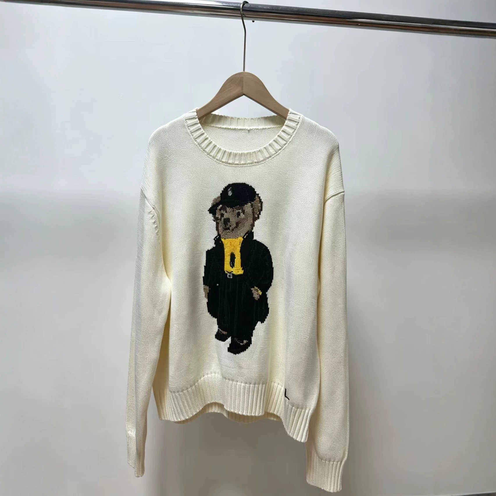 2026 winter new women's bear embroidered sweater American college style knitwear L26924