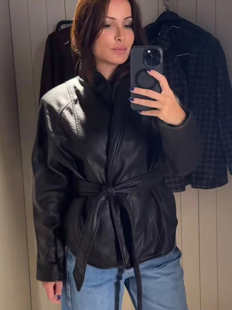 TFMLN Autumn Faux Leather Jackets for Women V-Neck Belt Elegant y Solid Color Fashion Winter Street Short PU Jacket 260923