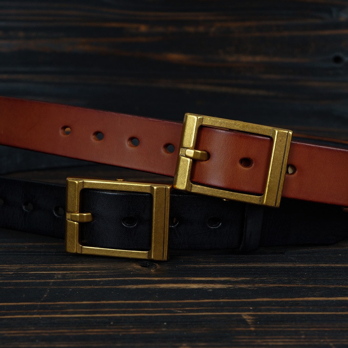 Narrow 3.5CM vintage-style genuine leather belt with a pure brass buckle, versatile and made from top-grain cowhide, wholesale for men