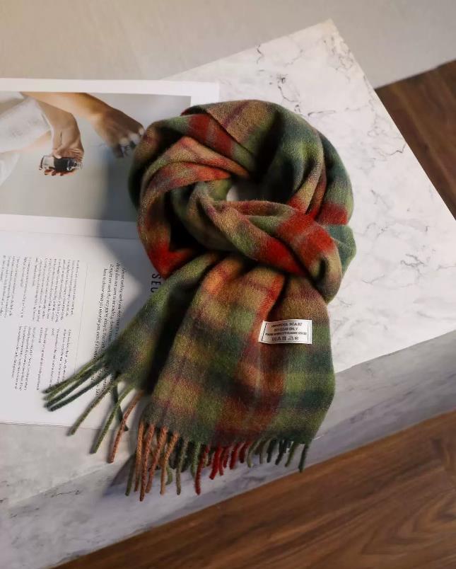 Autumn Winter Designer full check pattern 100% wool Tassel suitable both Temperament men women scarf for couples Accessories Ideal Gift 30X180CN 100