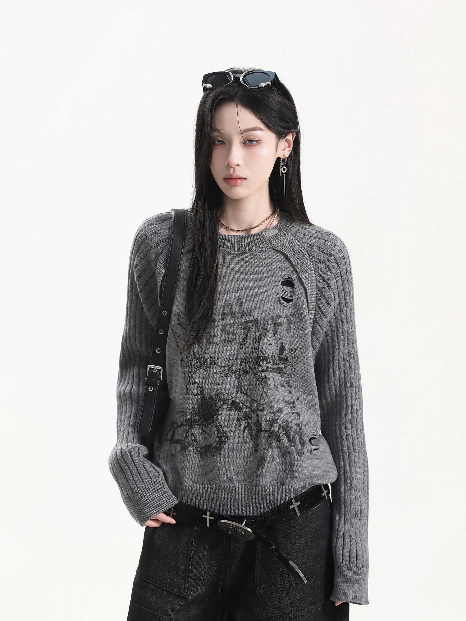 Women's Sweaters American Light Vintage Style Long Sleeve Women's Knitted Sweater Printed Worn Hole out Fashionable Casual Cotton Sweater