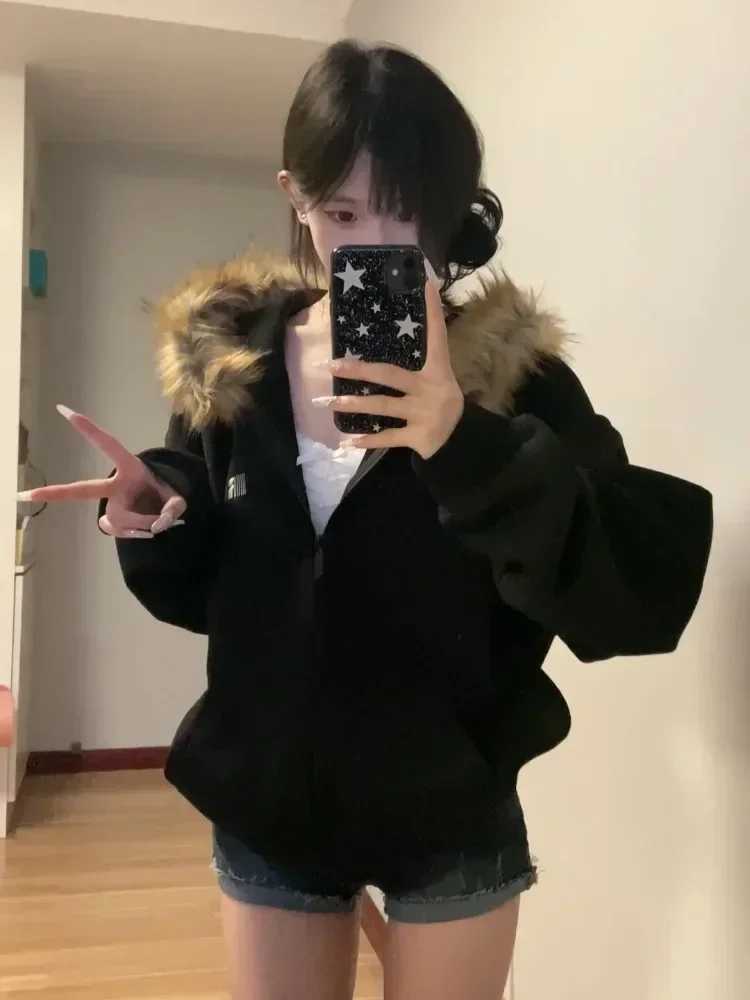 Y2k Women Blk Zip Up Hoodies Korean Preppy Style Faux Fur t Oversized Casual Sweatshirt Harajuku Autumn T260923