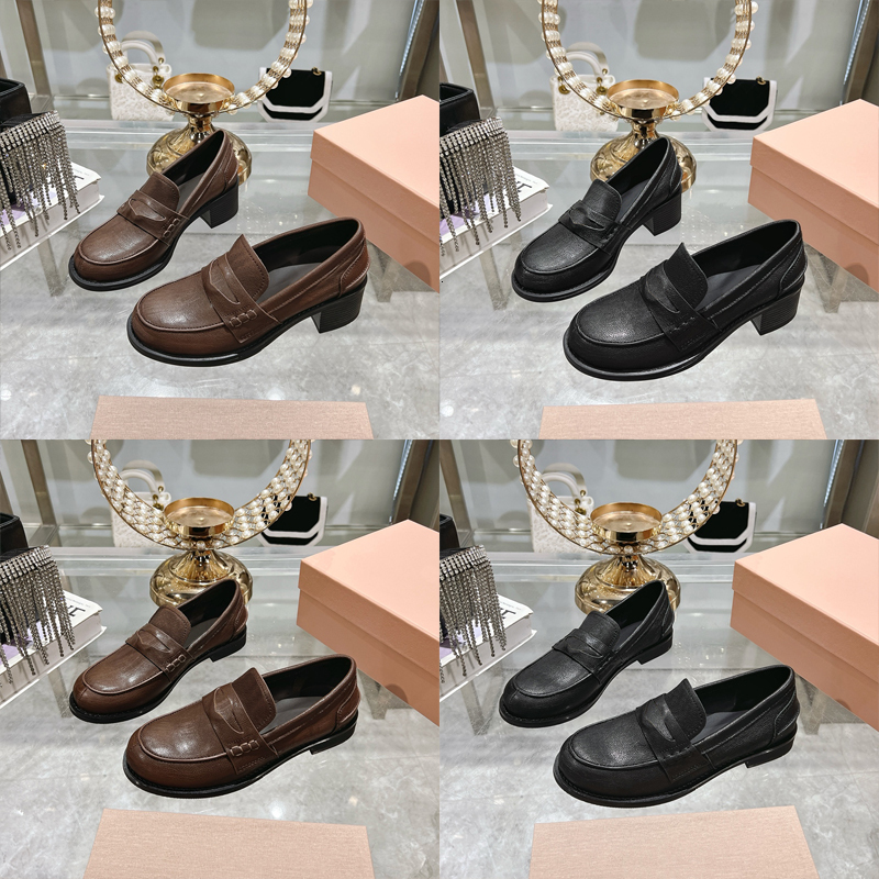 Top Quality Penny Loafers Designer Women Textured Leather Slip On Dress Shoe Classic Metal Badge Two Heel Options Daily Office Footwear 1109