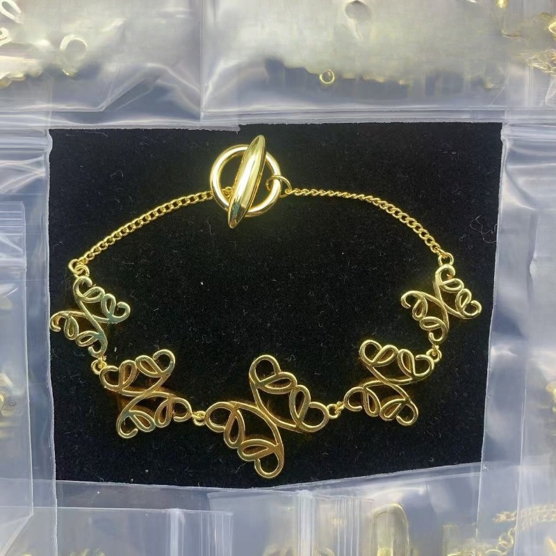 Bracelet à chaîne délicate pour femme Plaqué or Fermoir à bascule Bracelet de créateur Tendance Bracelet à breloques empilable Élégant Bijoux de
