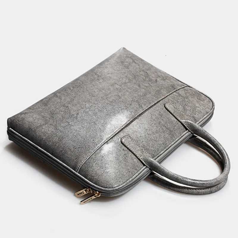 Briefcases Genuine Leather 14" Laptop Briefcase Women's Bag 2022 Trend Handbags Female Commuter Simple Business Portable Shoulder Bags H26
