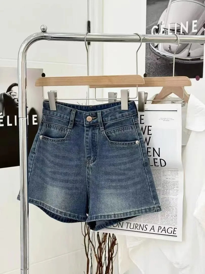 2026 Womens High Waist ALine Shorts Vintage American Style Slim Fit Heart Embroidery Casual Streetwear Denim 260928