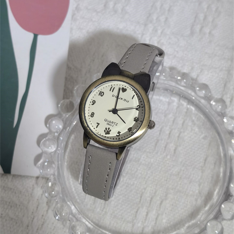 Korean-style ins wind cat ear watch female students junior and senior high school high appearance simple and retro