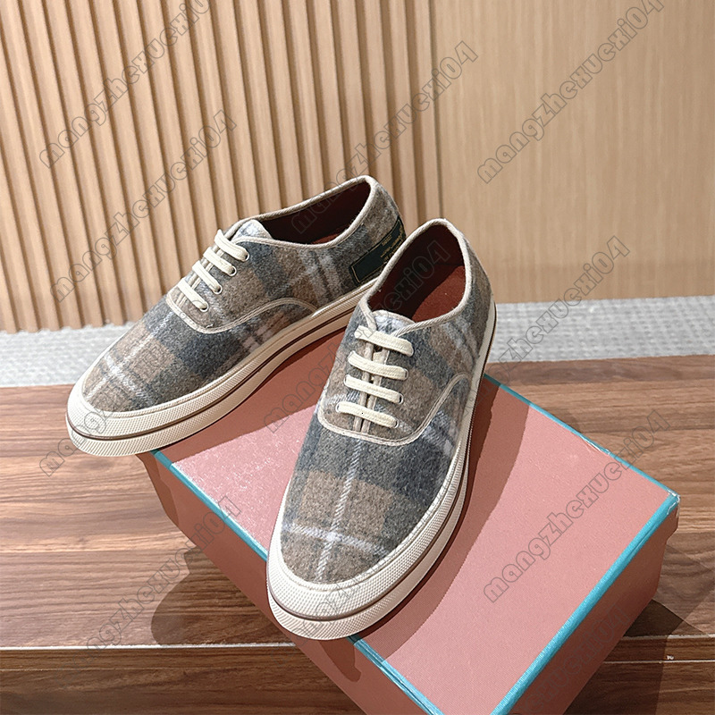 Designer Casual Shoes Men Women Plaid Canvas Sneakers Wool Blend Lace Up Low Top Casual Skate Shoes Sheepskin Lining Round Toe Vintage Daily Walking