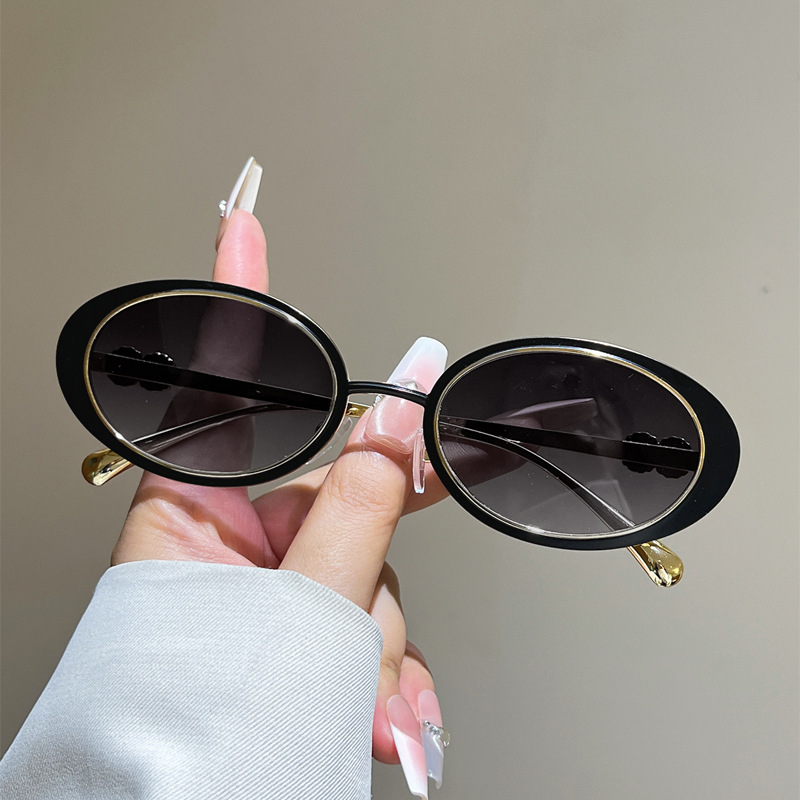 Vintage Brand Designer Sunglasses High-End Stylish Sunglasses Women, New Korean Version, Oval Small Frame Metal Sunglasses, Unique Street Style Glas