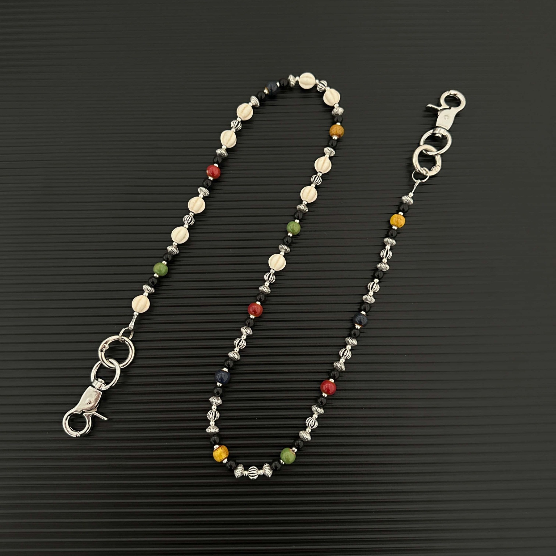 Martin-style colorful dopamine-inspired high-end street-style American chain, hip-hop trendy, niche waist chain