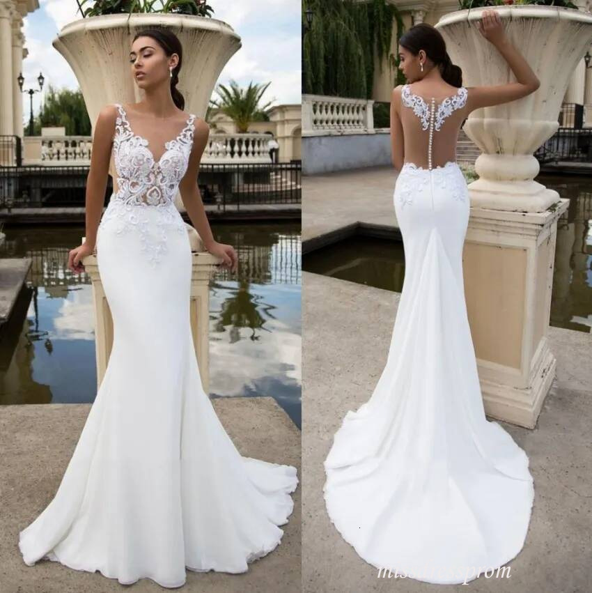 Elegant Berta Mermaid Wedding Dresses Sheer Bateau Neck Appliqued Sequined Bridal Gowns See Through Buttons Back Sweep Train robes de mariee