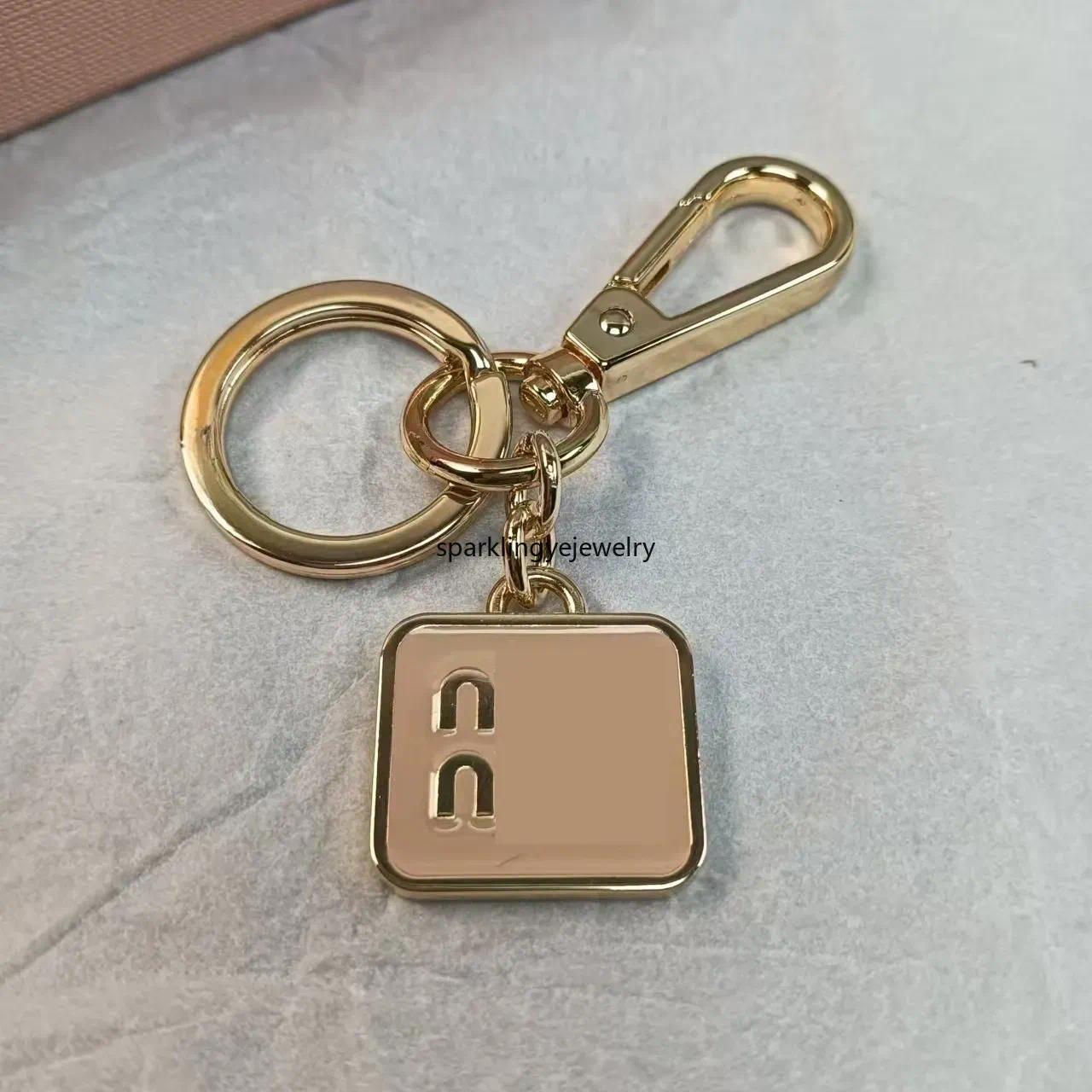 Designer Keychain Metal Wallet Key Chain Hang Bag Women Men Lover Keyring Designers Coin Purse Alloy Pendant Fashion Key Ring