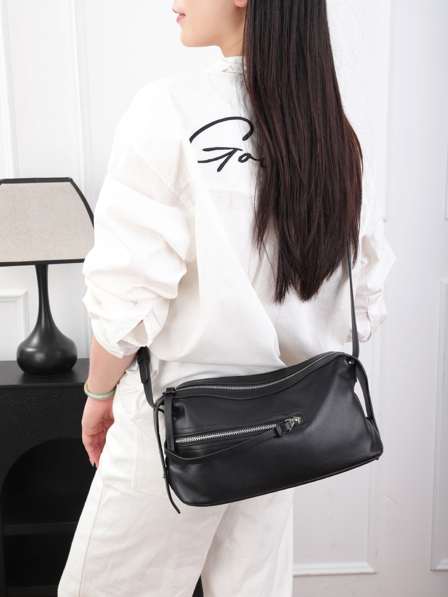 Top-Layer Cowhide Shoulder Large-Capacity Crossbody Underarm Bag, Women's Commuter Fashion Simple Shopping Genuine Leather Soft Bag High-Qualit